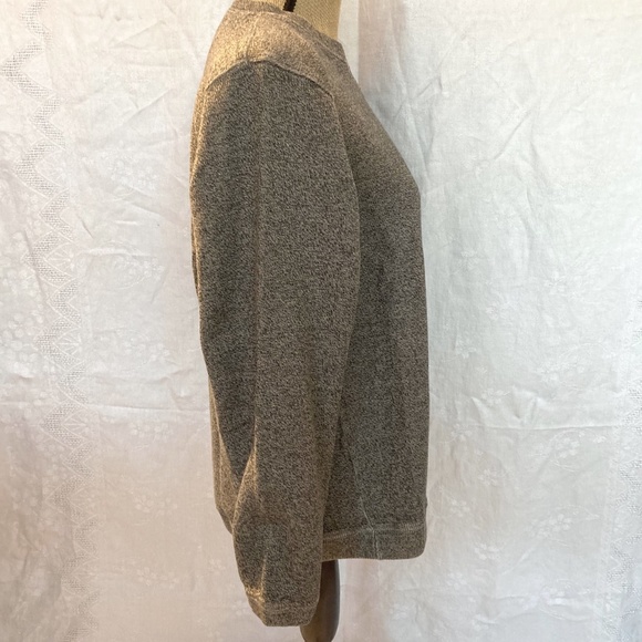 Eddie Bauer gender neutral sweater sweatshirt, small, black and tan weave. - Picture 4 of 11